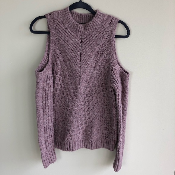 Express Sweaters - NWT Express pink cold shoulder chunky sweater L